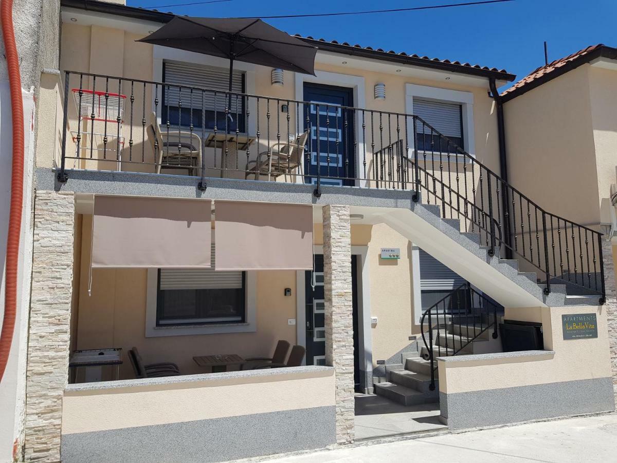 La Bella Vita Marezige Bagian luar foto